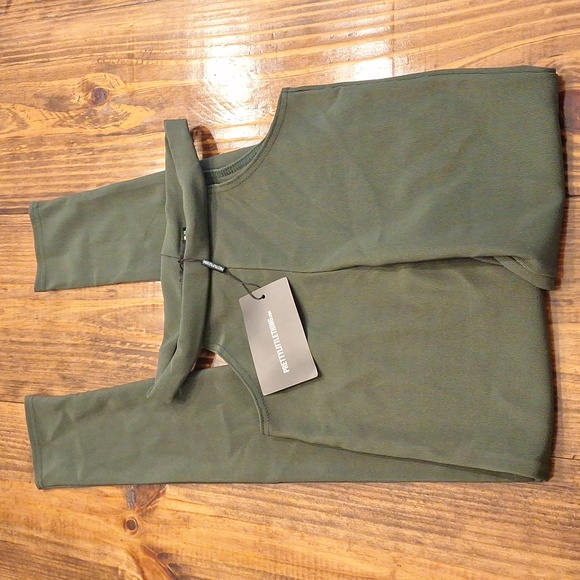 PrettyLittleThing Pants - NWT PrettyLittleThing Army Green High Rise Hip Cut Out Leggings Size 6